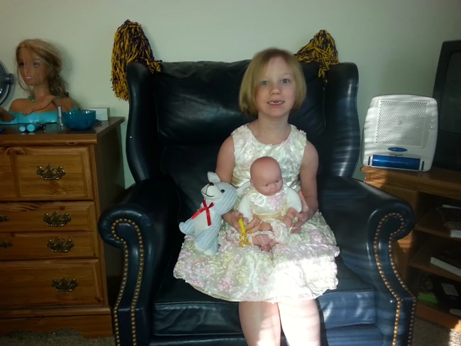 Kadence_in_chair Kadence_in_chair